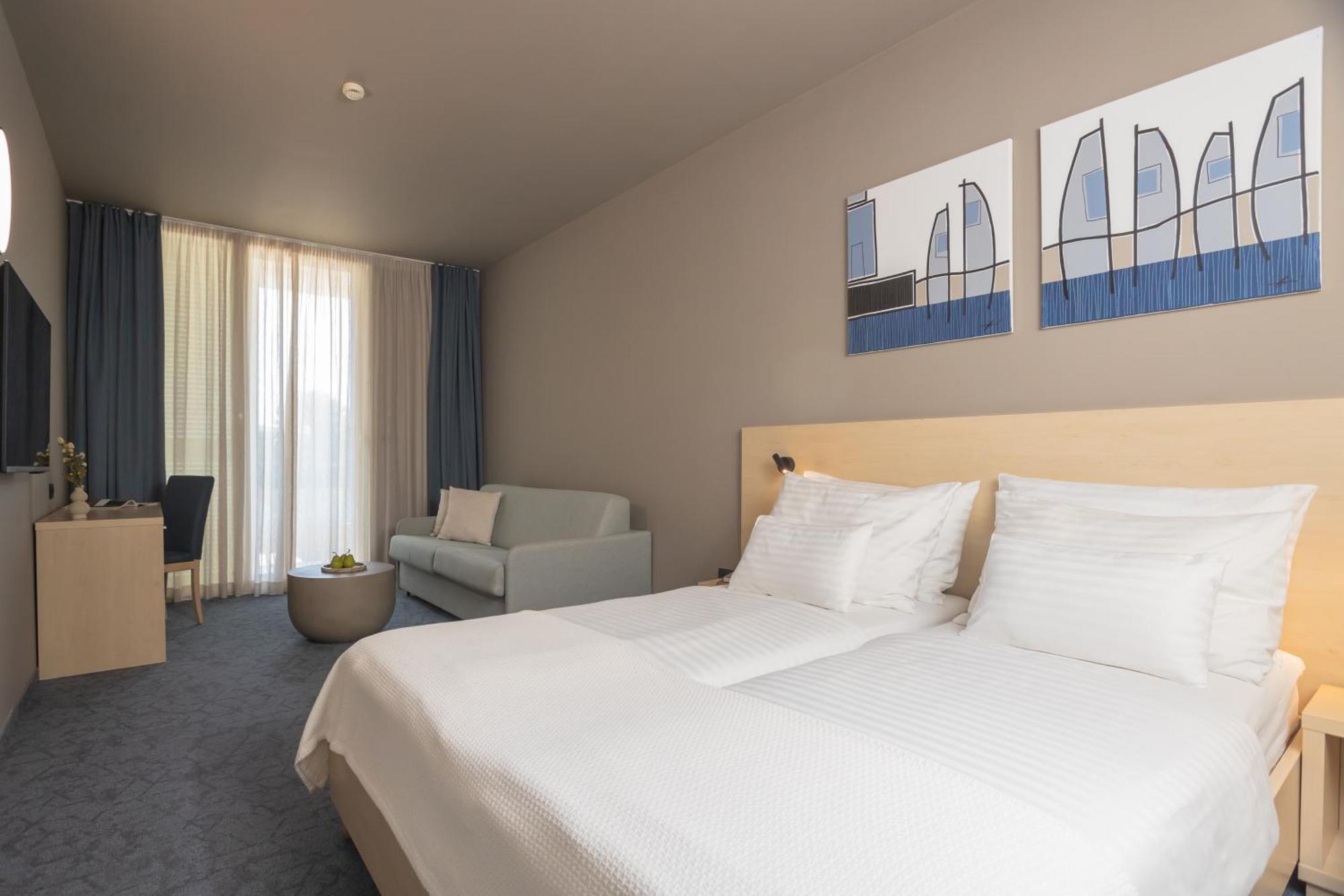 Adria Hotel Biograd Na Moru